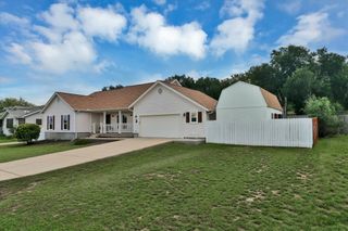 203 Dunkeld DR, Spicewood, TX 78669
