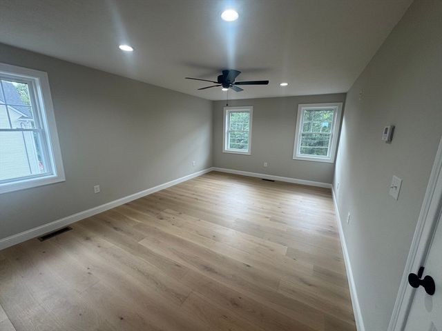 129 Old Westford Rd, Chelmsford, MA 01824