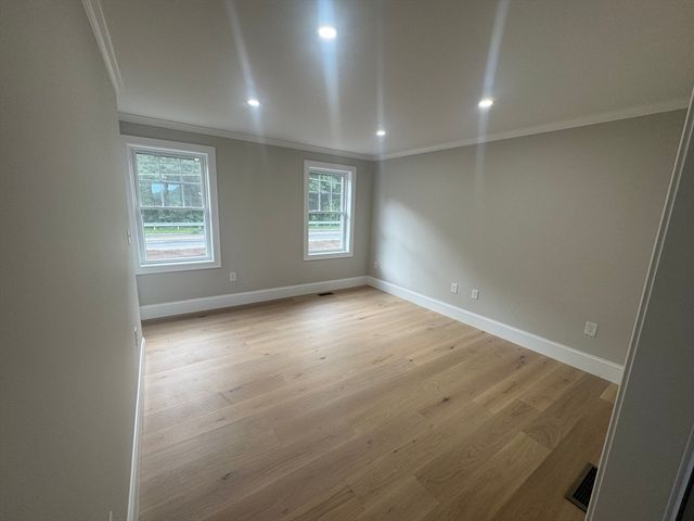 129 Old Westford Rd, Chelmsford, MA 01824
