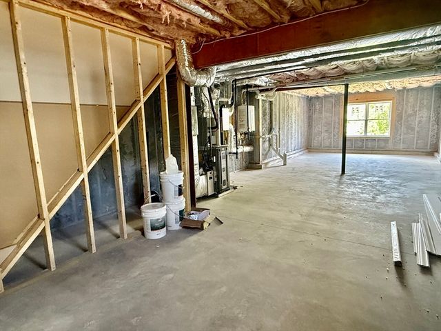 129 Old Westford Rd, Chelmsford, MA 01824