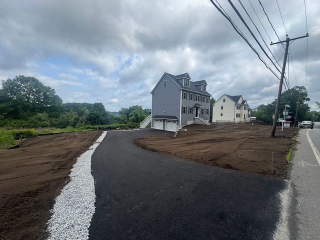 129 Old Westford Rd, Chelmsford, MA 01824