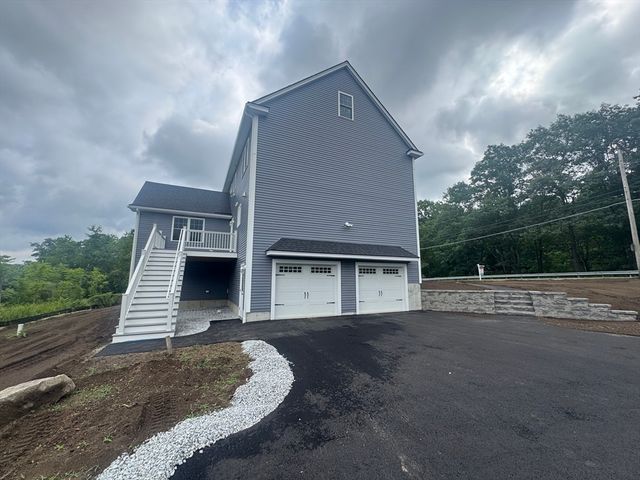 129 Old Westford Rd, Chelmsford, MA 01824