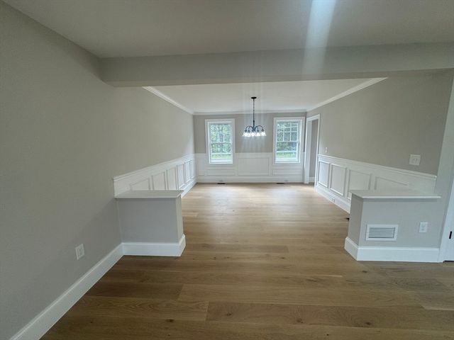 129 Old Westford Rd, Chelmsford, MA 01824