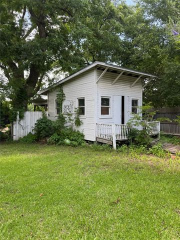 603 N. 2nd St., Honey Grove, TX 75446