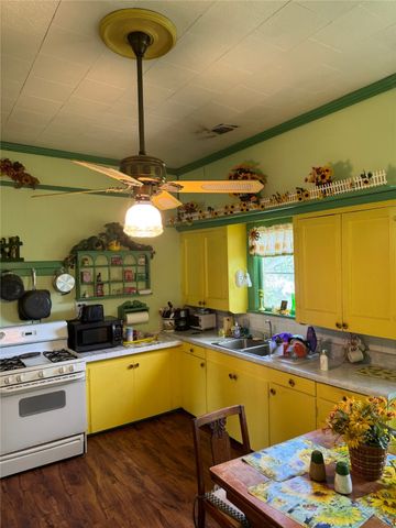 603 N. 2nd St., Honey Grove, TX 75446