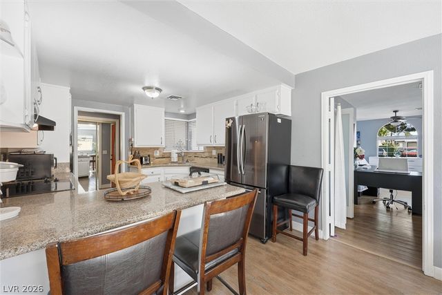 31 Onyx Way, Las Vegas, NV 89106