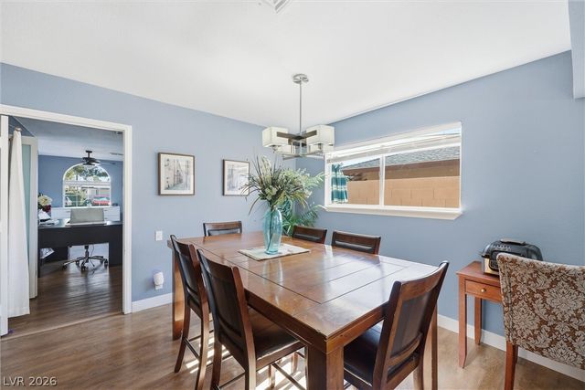 31 Onyx Way, Las Vegas, NV 89106