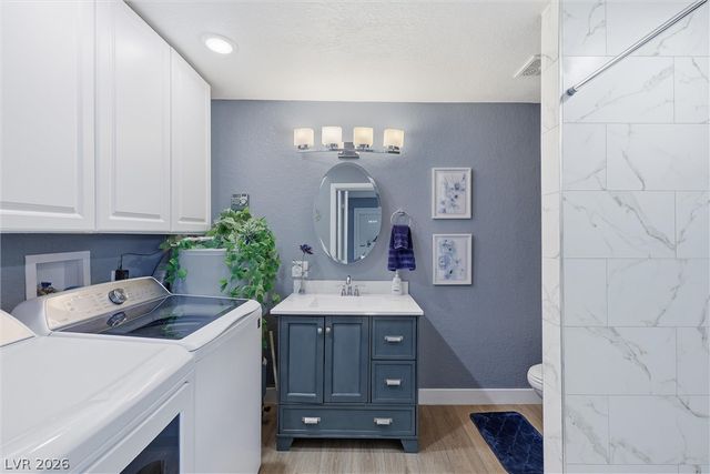 31 Onyx Way, Las Vegas, NV 89106