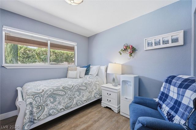 31 Onyx Way, Las Vegas, NV 89106