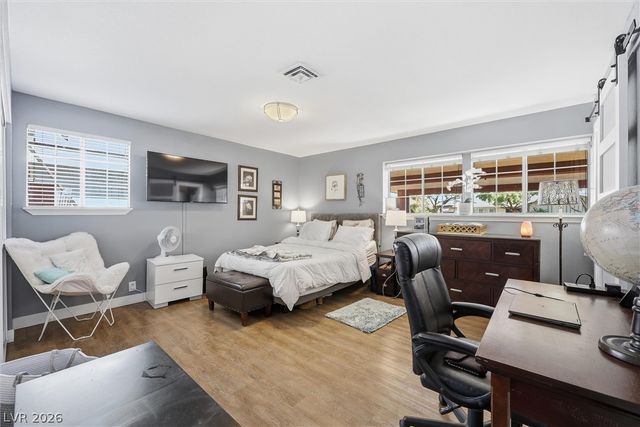 31 Onyx Way, Las Vegas, NV 89106