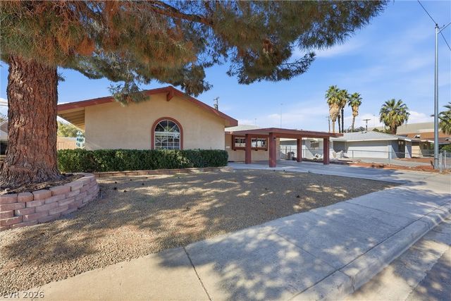 31 Onyx Way, Las Vegas, NV 89106