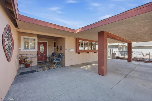 31 Onyx Way, Las Vegas, NV 89106