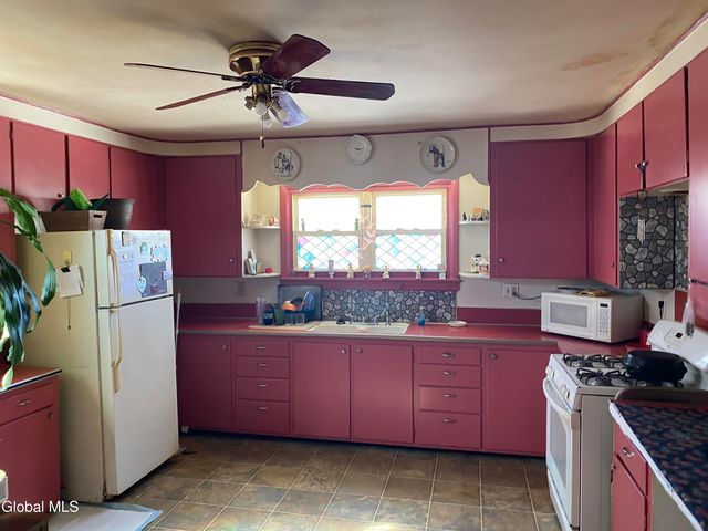 207 N Market Street, Johnstown, NY 12095