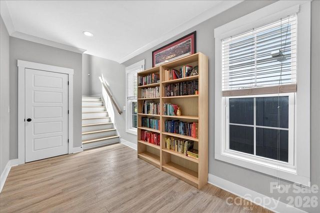 1413 Lomax Avenue, Charlotte, NC 28211