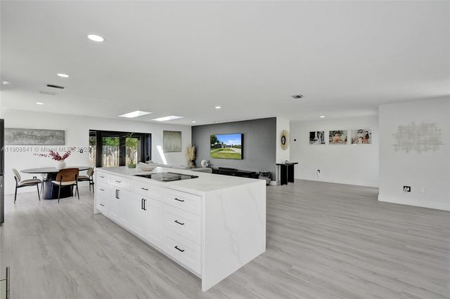 9371 SW 185th Ter, Cutler Bay, FL 33157