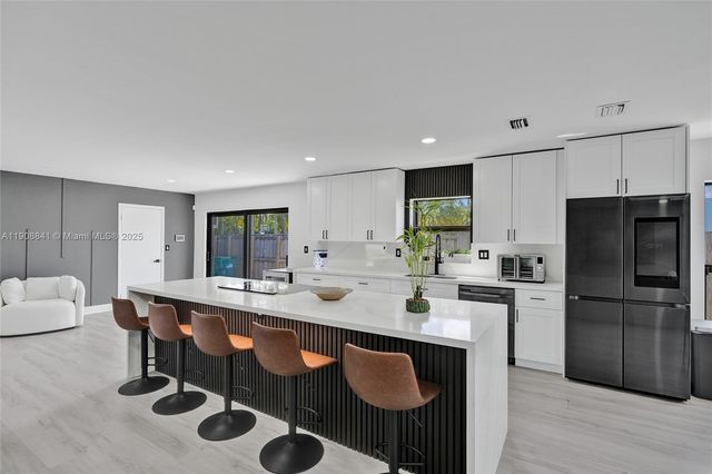 9371 SW 185th Ter, Cutler Bay, FL 33157