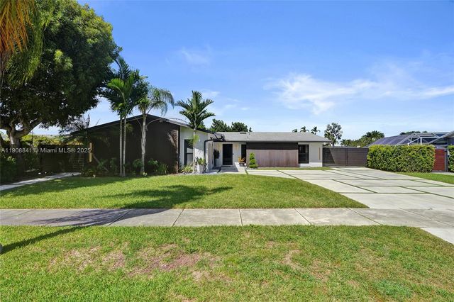 9371 SW 185th Ter, Cutler Bay, FL 33157