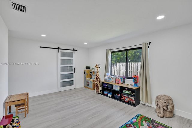 9371 SW 185th Ter, Cutler Bay, FL 33157