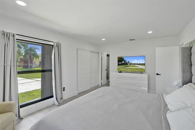 9371 SW 185th Ter, Cutler Bay, FL 33157