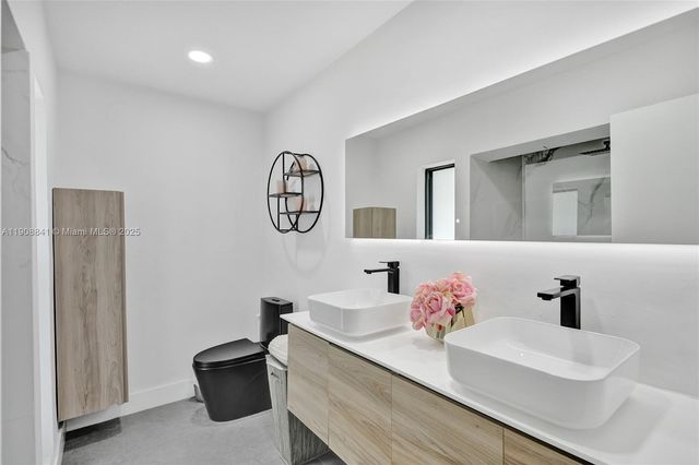 9371 SW 185th Ter, Cutler Bay, FL 33157