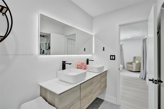 9371 SW 185th Ter, Cutler Bay, FL 33157