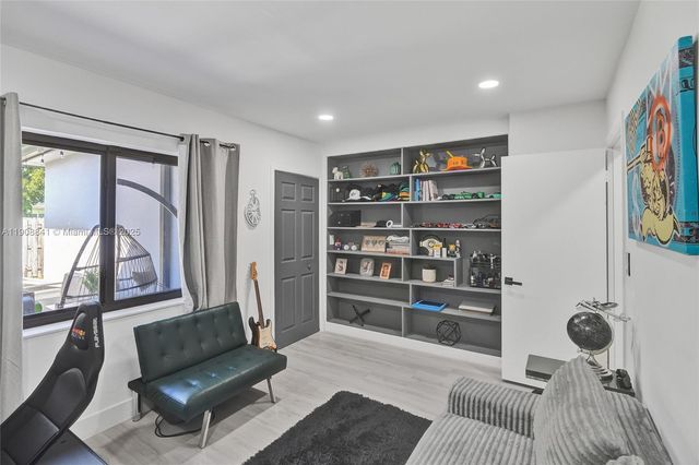 9371 SW 185th Ter, Cutler Bay, FL 33157