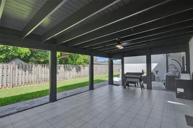 9371 SW 185th Ter, Cutler Bay, FL 33157