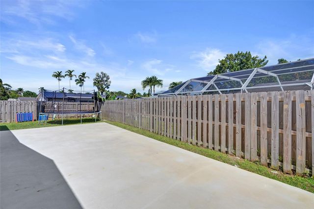 9371 SW 185th Ter, Cutler Bay, FL 33157