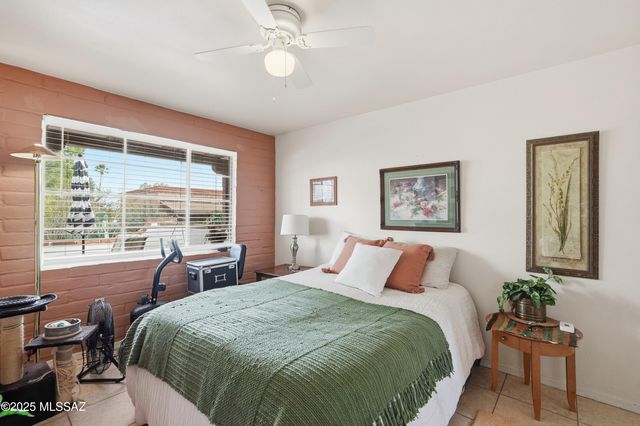 364 S Paseo Lobo, Green Valley, AZ 85614