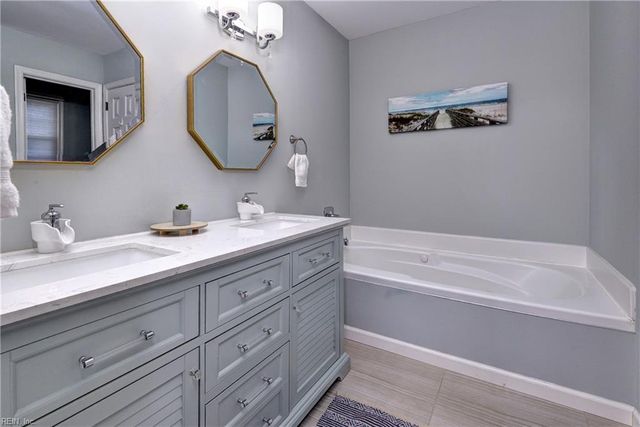 105 Gorham CT, Yorktown, VA 23693