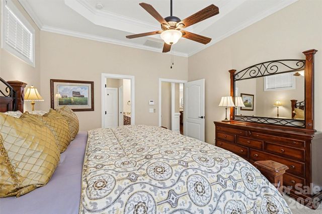 10433 Royal Winchester Drive, Charlotte, NC 28277