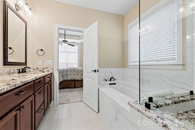 10433 Royal Winchester Drive, Charlotte, NC 28277