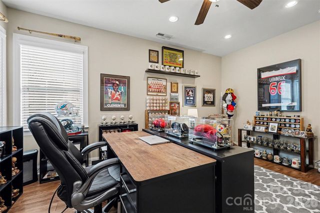 10433 Royal Winchester Drive, Charlotte, NC 28277