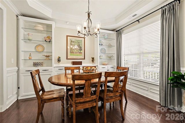 10433 Royal Winchester Drive, Charlotte, NC 28277