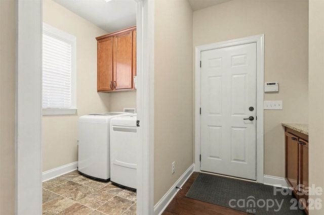 10433 Royal Winchester Drive, Charlotte, NC 28277