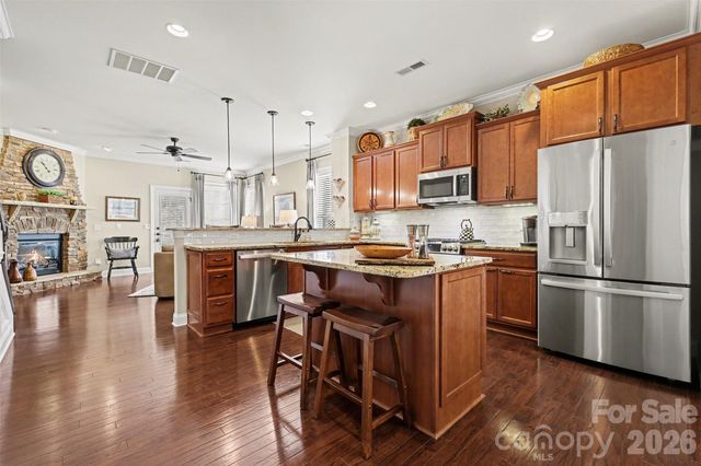 10433 Royal Winchester Drive, Charlotte, NC 28277