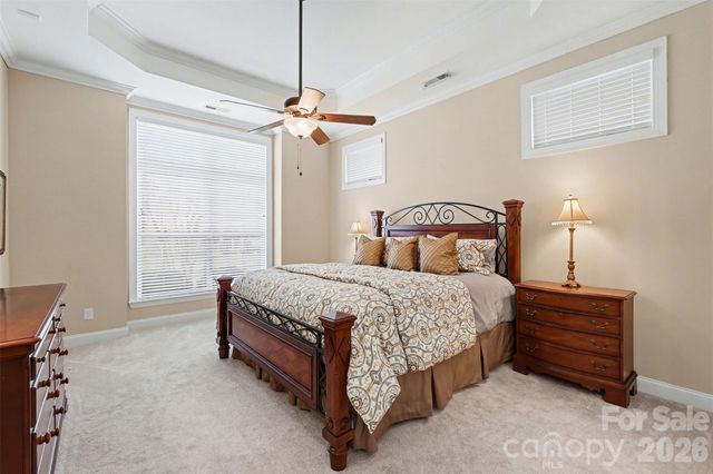 10433 Royal Winchester Drive, Charlotte, NC 28277