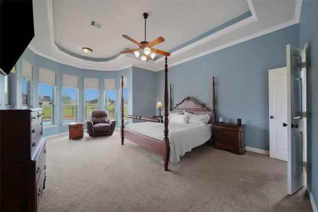 11710 Grandview Dr, Montgomery, TX 77356