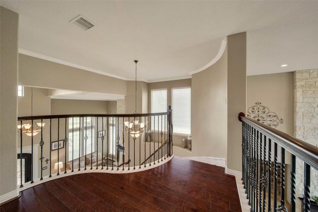 11710 Grandview Dr, Montgomery, TX 77356
