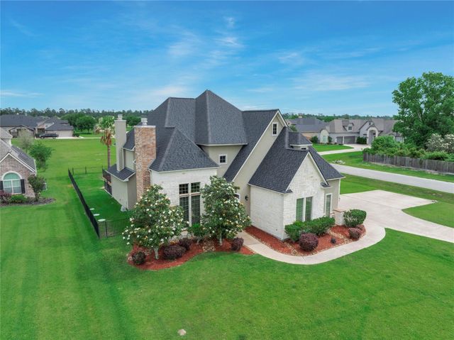11710 Grandview Dr, Montgomery, TX 77356