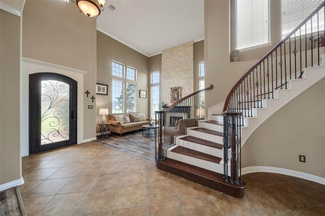 11710 Grandview Dr, Montgomery, TX 77356