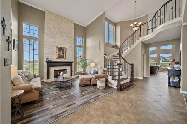 11710 Grandview Dr, Montgomery, TX 77356