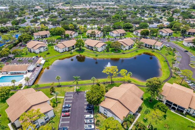 3561 Pine Tree Court D-1, Greenacres, FL 33463