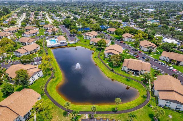 3561 Pine Tree Court D-1, Greenacres, FL 33463