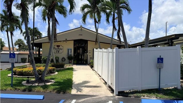 3561 Pine Tree Court D-1, Greenacres, FL 33463