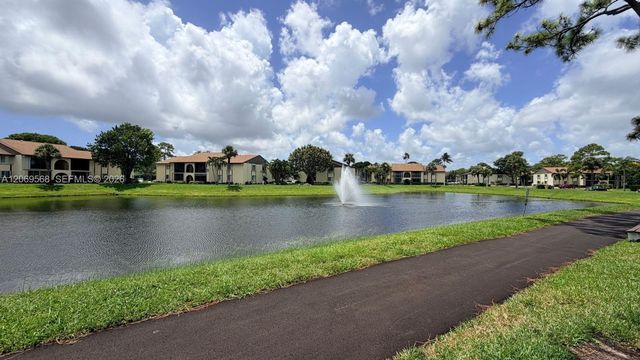 3561 Pine Tree Court D-1, Greenacres, FL 33463