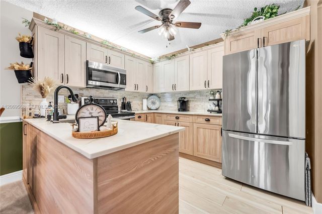 3561 Pine Tree Court D-1, Greenacres, FL 33463