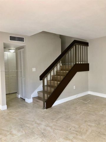 4708 SW 67th Ave L23, Miami, FL 33155