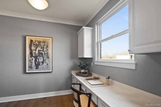 2774 Enclave Drive, Oakland Charter Township, MI 48363