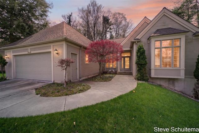 1949 Forest Glen Drive, Norton Shores, MI 49441